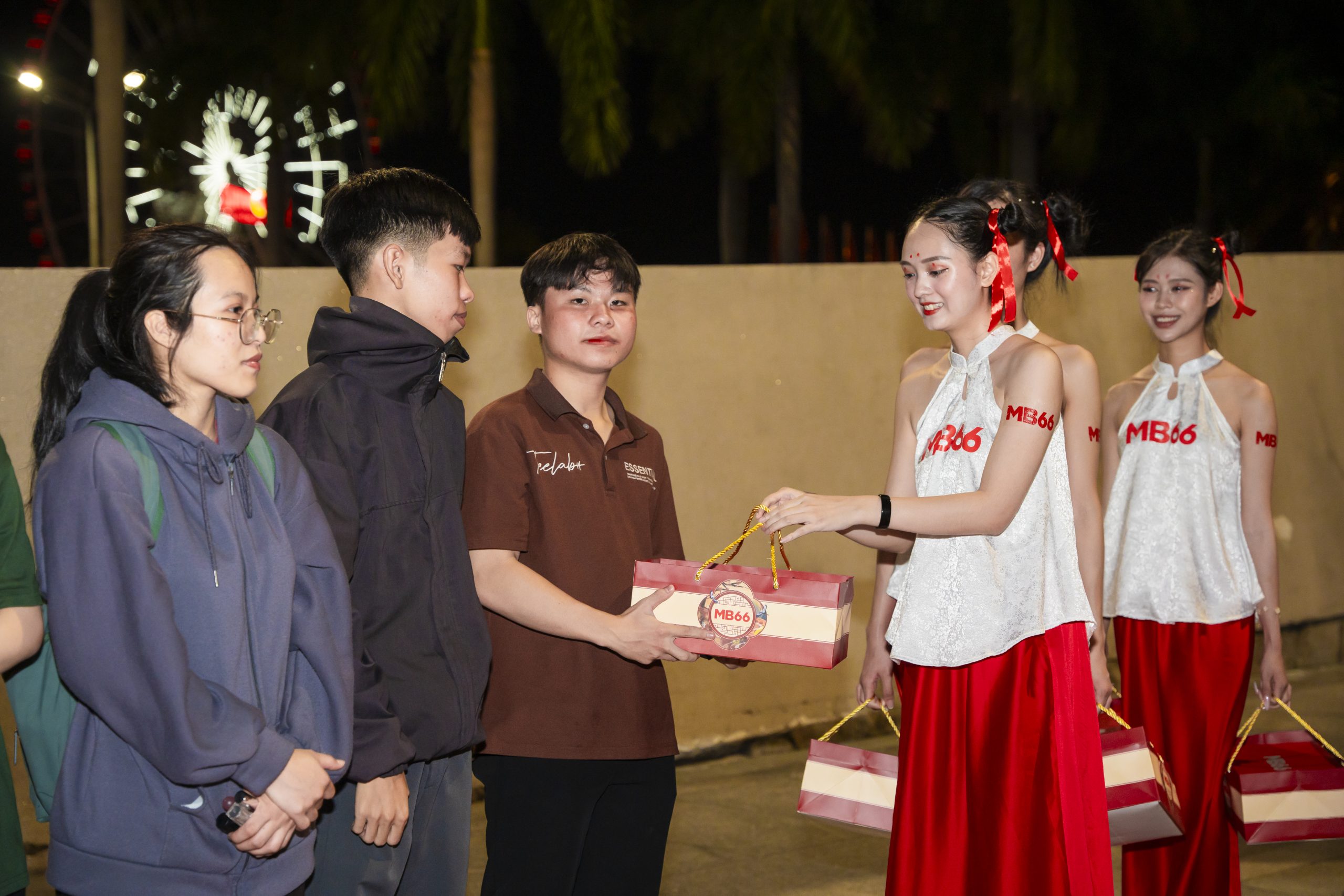 MB66 gửi tặng những phần quà nhỏ dành cho người tham gia