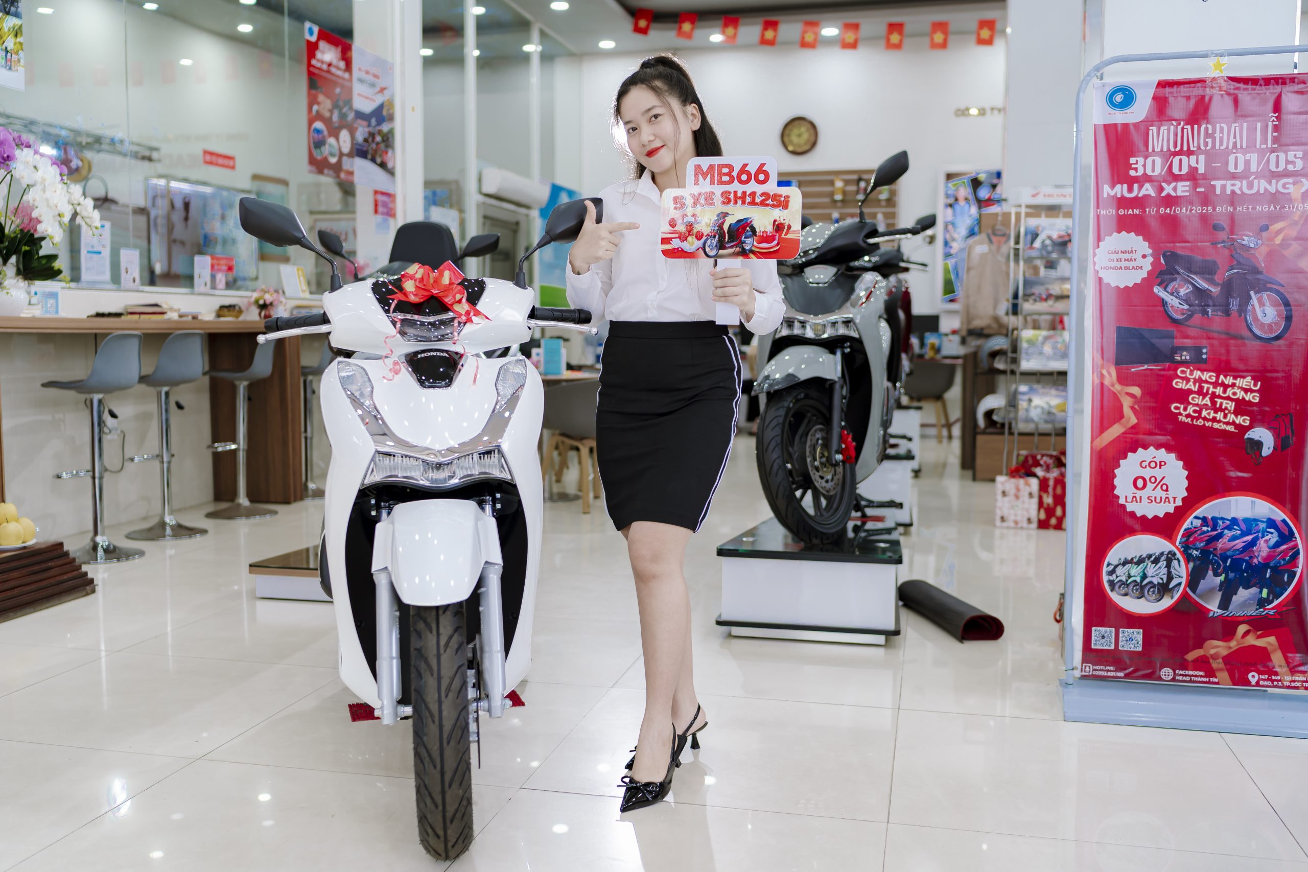Trao xe máy SH 125i tại Bình Dương